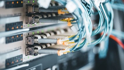 Mayenne Fibre - L'ADSL prend sa retraite  - La fibre prend la relève
